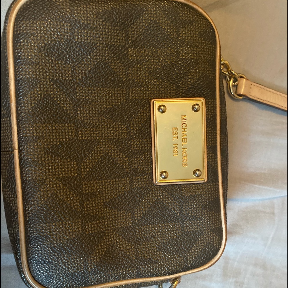 Michael Kors small crossbody purse